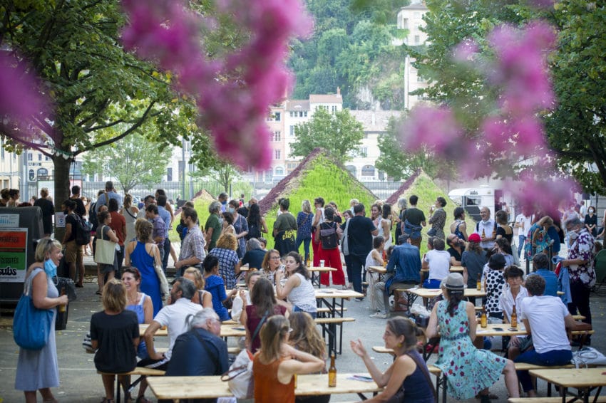 Aux Subsistances, la plus grande terrasse de Lyon déploiera mercredi près de 1 000 m2