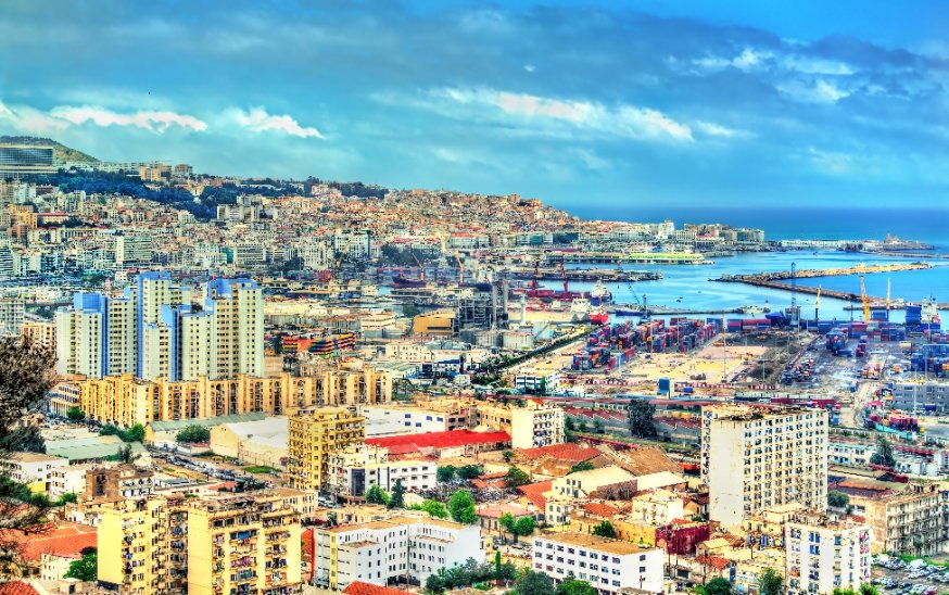 Trois conseils pour bien préparer un voyage d’affaires à Alger