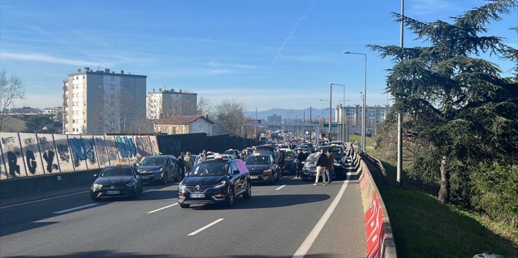 lyon taxi manifestation