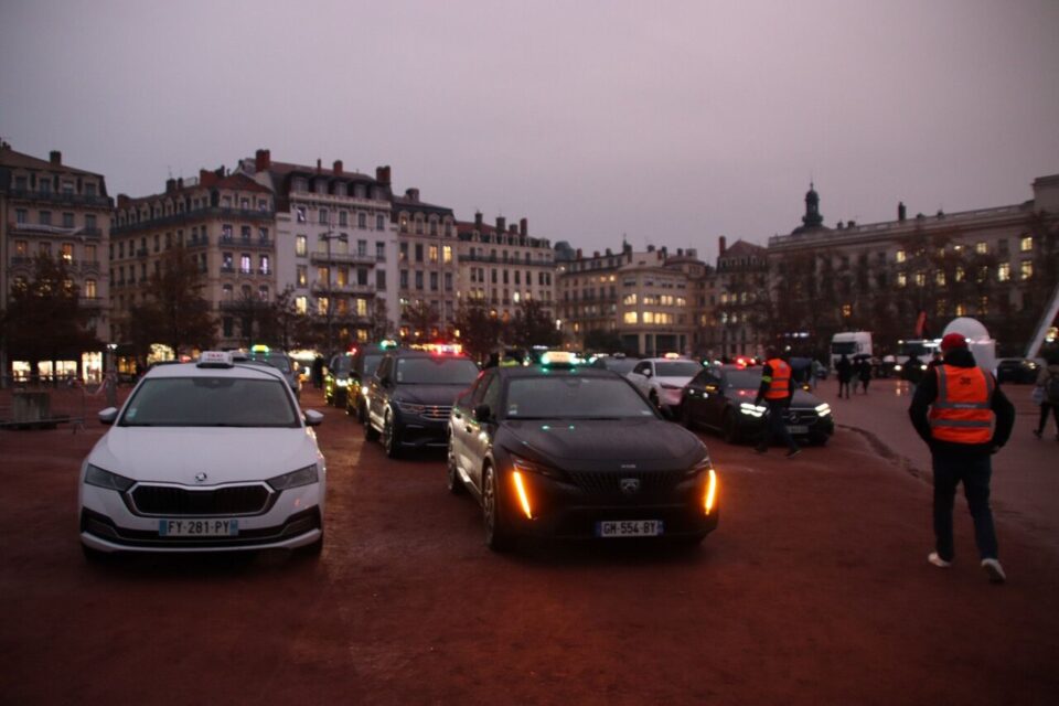 taxi lyon manifestation 2024