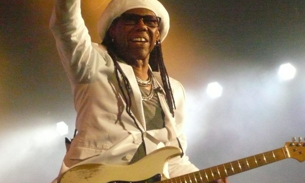 Nile Rodgers et Chic transforment le théâtre antique en brasier